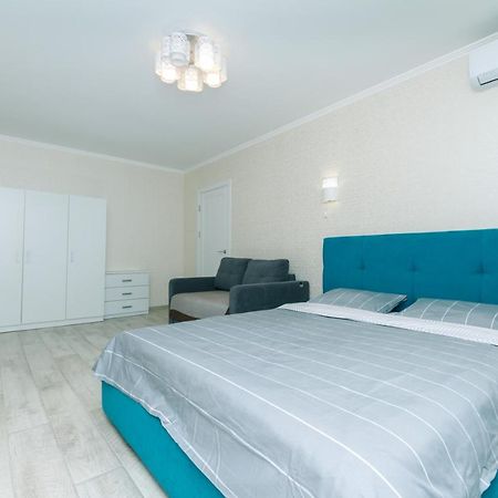 New Apartment On Starokyivska 1/5 Eksteriør bilde