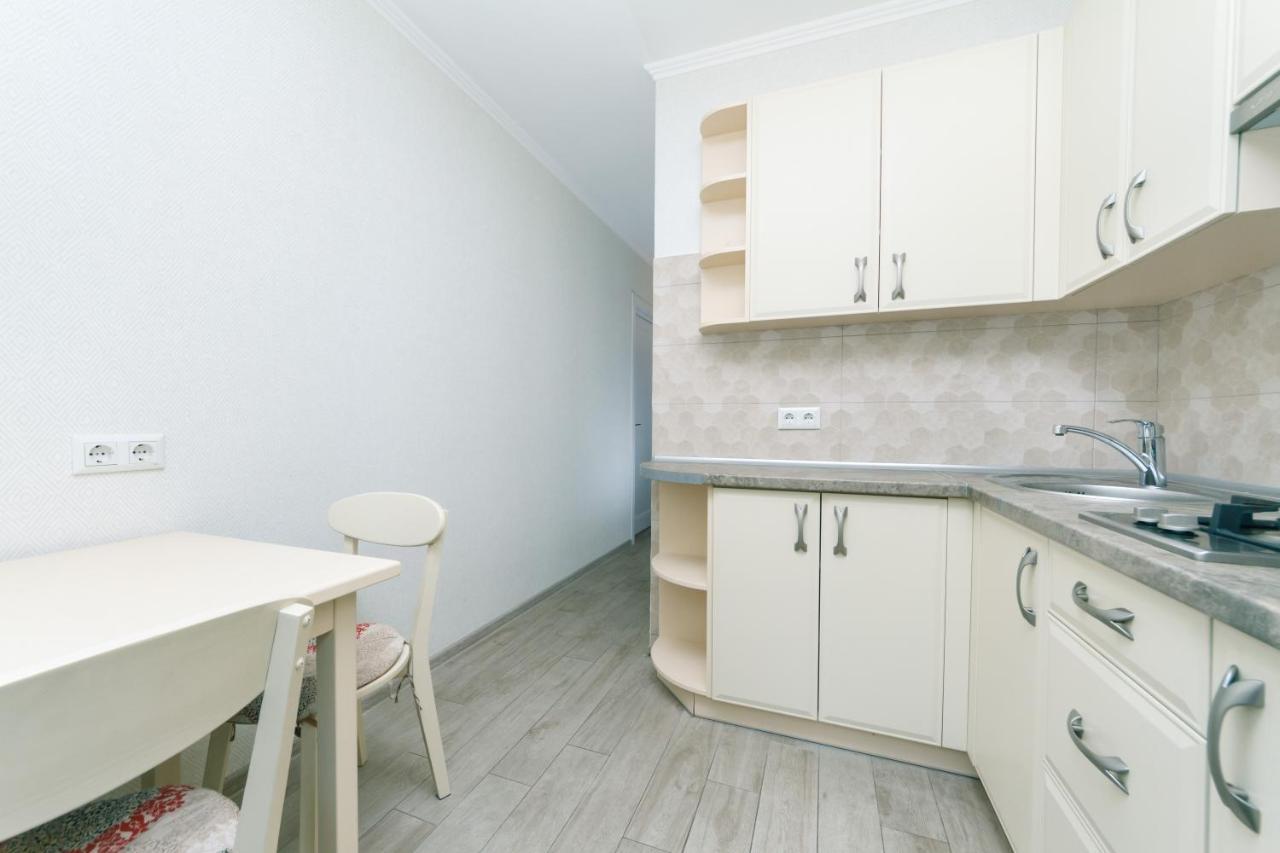 New Apartment On Starokyivska 1/5 Eksteriør bilde